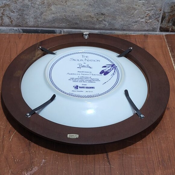 Vague Shadows The Sioux Nation Decorative Collector Plate by Perillo Forth Issue - Picture 9 of 13